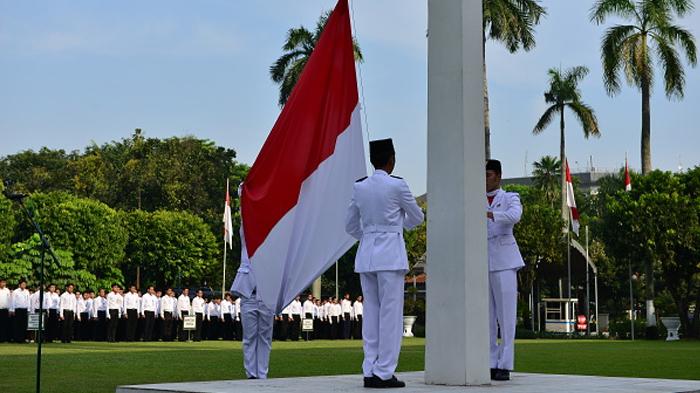 pembukaan upacara bendera