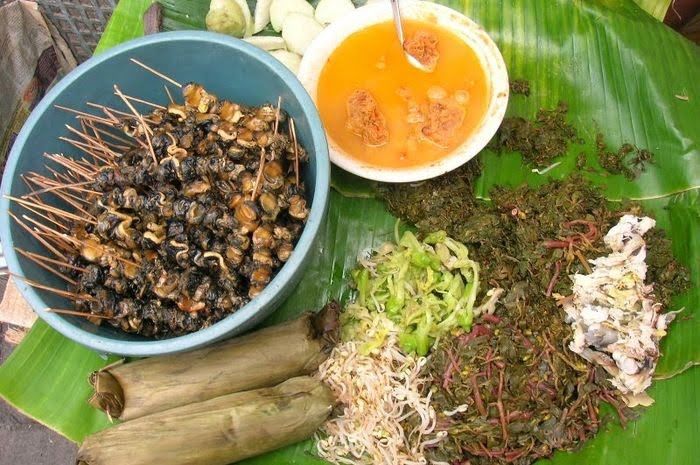 Pecel Semanggi