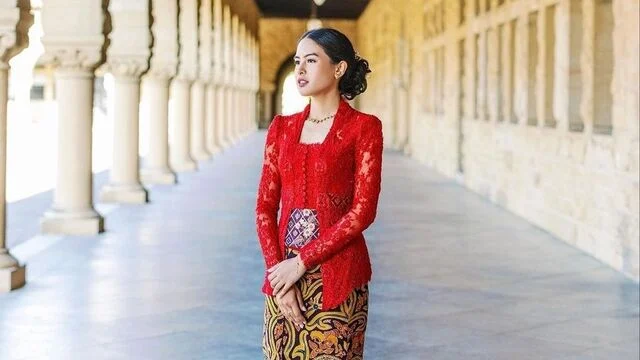 Kebaya Jawa Tengah